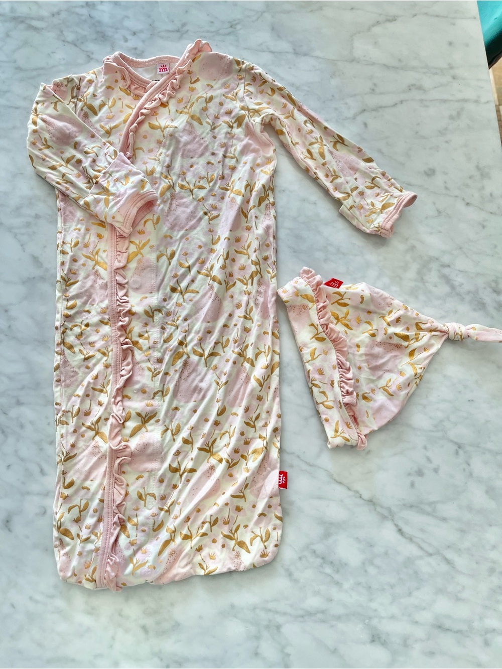 Magnetic Me Modal gown & hat newborn-3 months